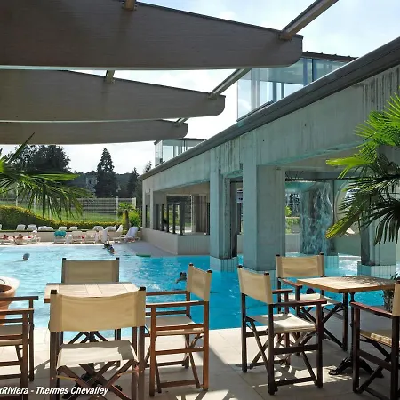 Aix-les-bains: T2 Moderne Et Lumineux Au 4e étage Avec Climatisation Et Garage - Fr-1-555-85 Appartement